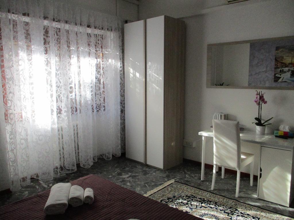 Maxim Rooms Rzym Zewnętrze zdjęcie
