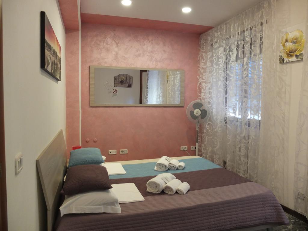 Maxim Rooms Rzym Zewnętrze zdjęcie