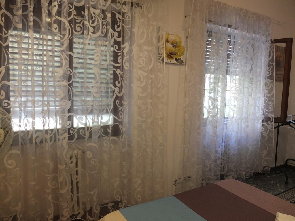 Maxim Rooms Rzym Zewnętrze zdjęcie