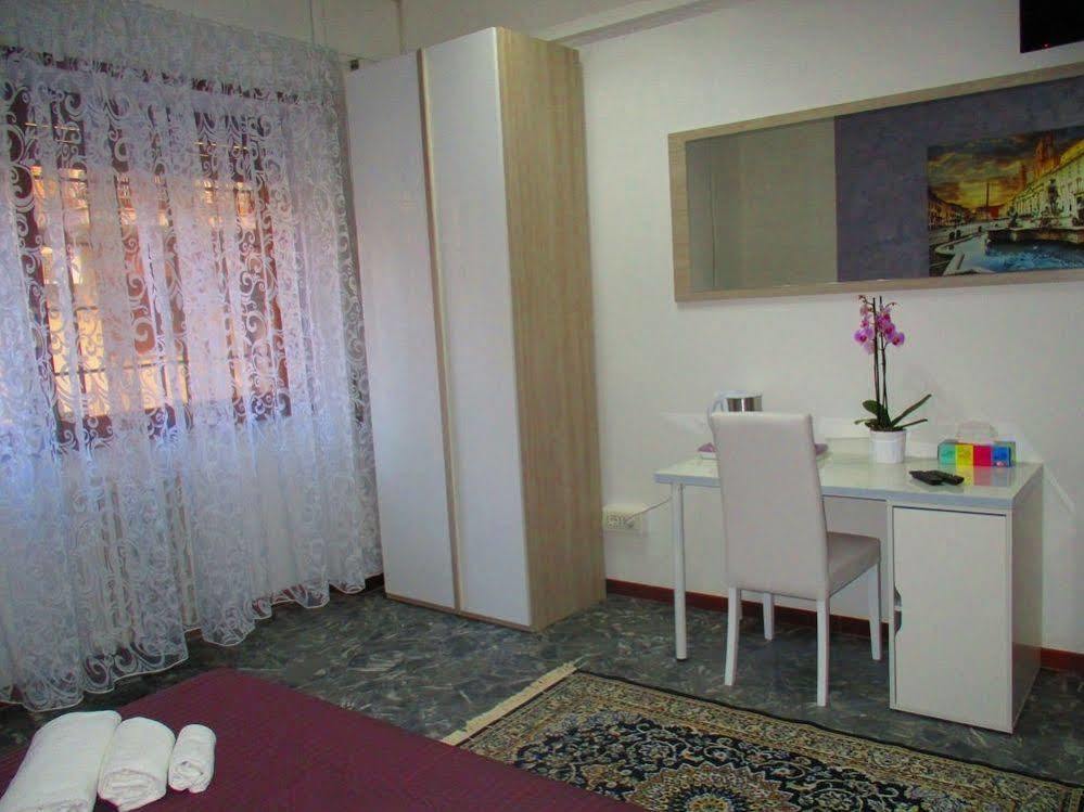 Maxim Rooms Rzym Zewnętrze zdjęcie