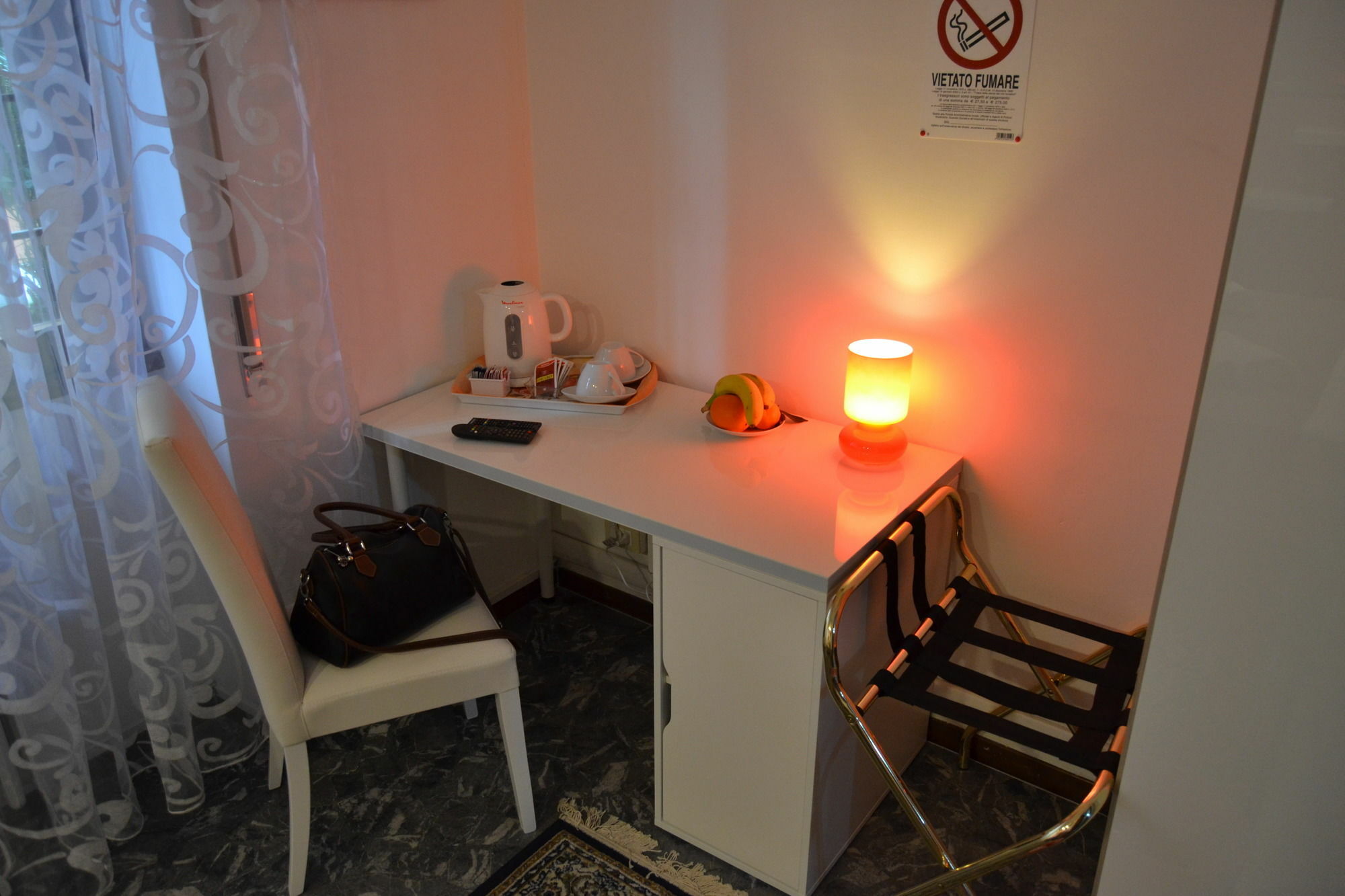 Maxim Rooms Rzym Zewnętrze zdjęcie