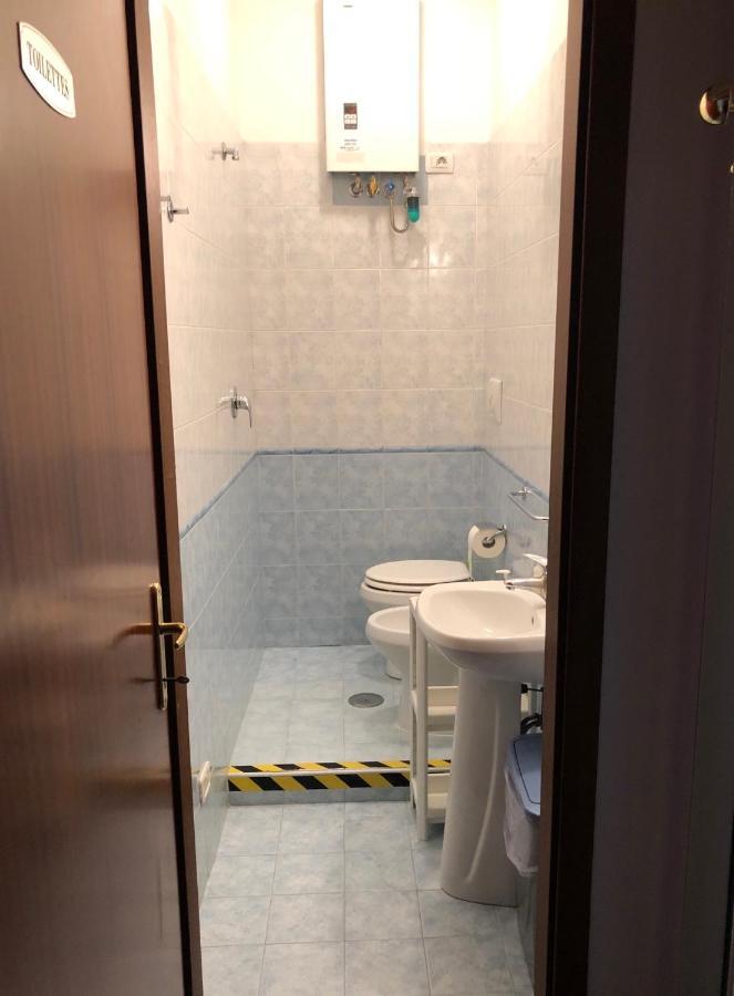Maxim Rooms Rzym Zewnętrze zdjęcie